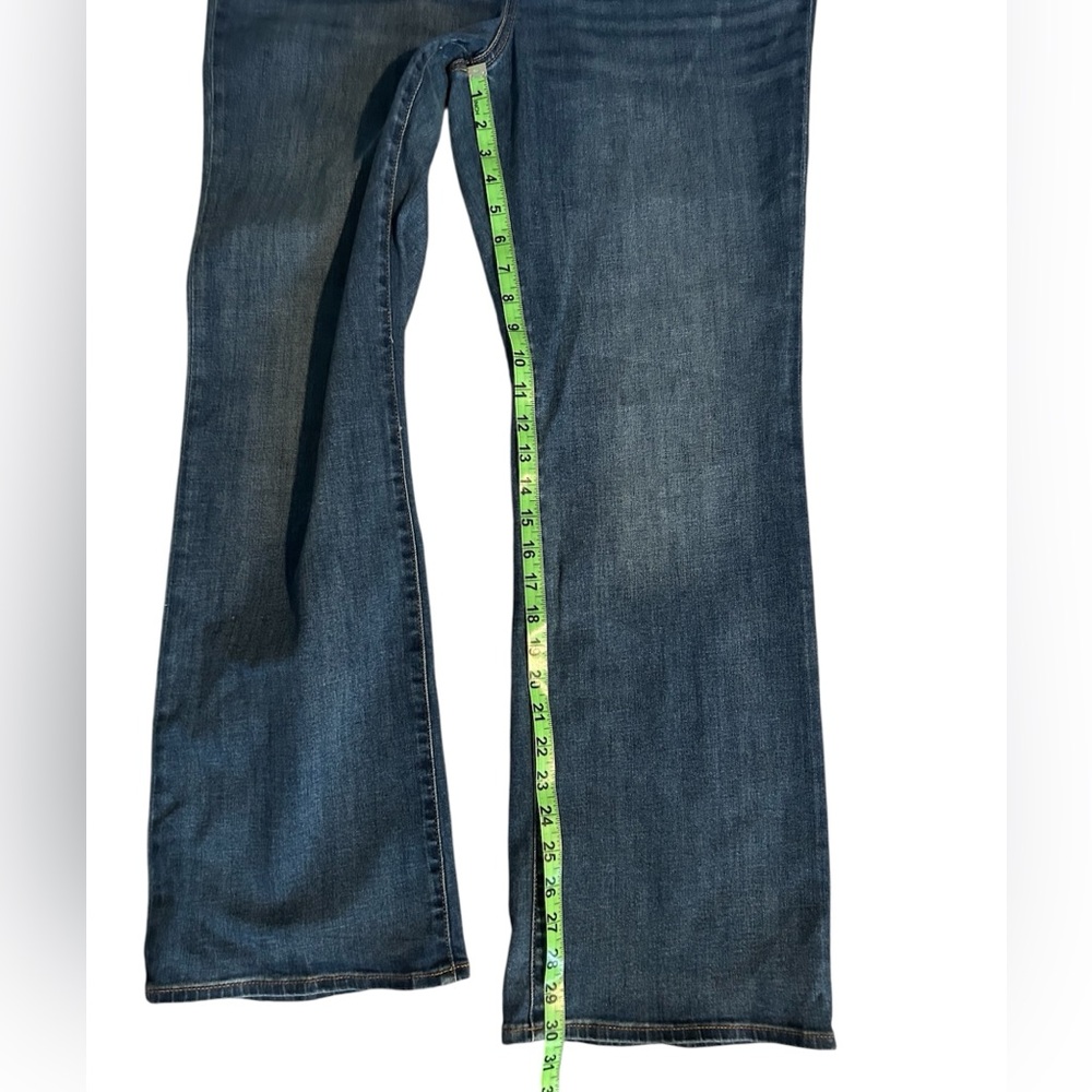 CHICOS NWT Denim Slim Bootcut Jeans Size 14R/2.5R - Picture 6 of 7